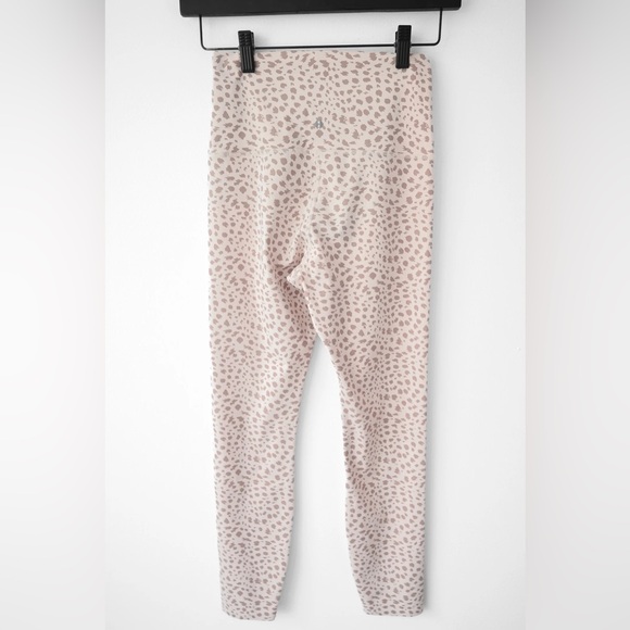 TAVI High Waisted Legging - Picture 8 of 9